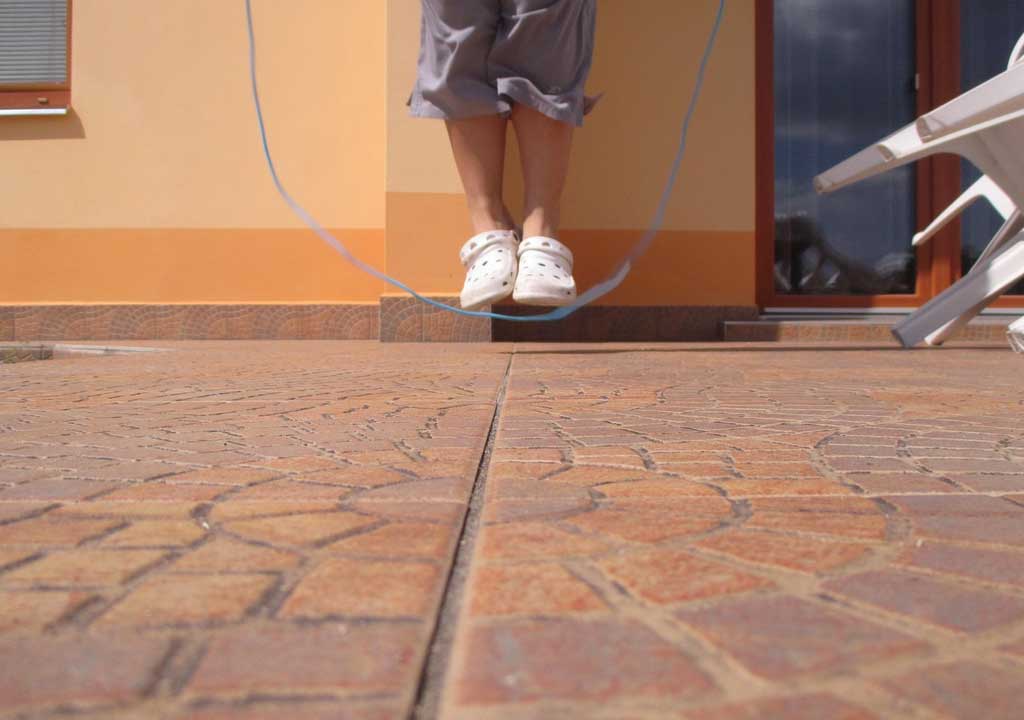 Common Form Faults and Fixes: Elbows, Shoulders, and Hips Aligned